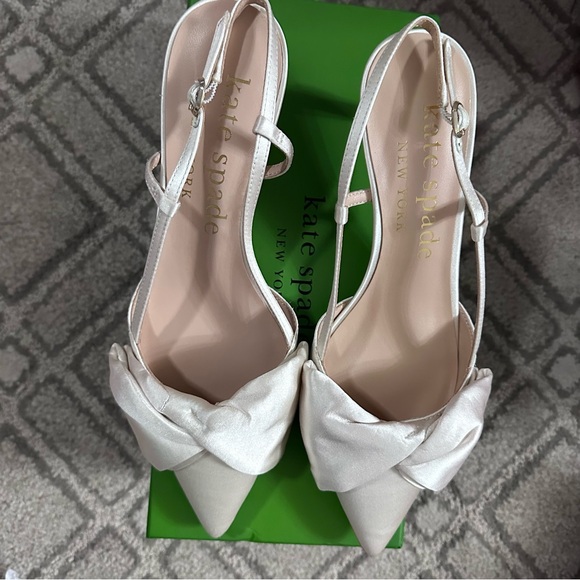 9.5 B Kate Spade Ivory Satin Lux Marseille Heels (tried on) - Picture 1 of 7